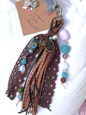 🌸Hand Crafted LeatherTassel Bag Charm